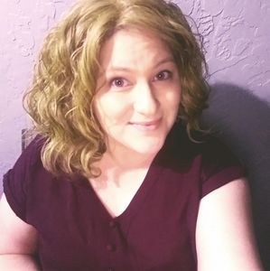 Meet your Posher, Lindsey